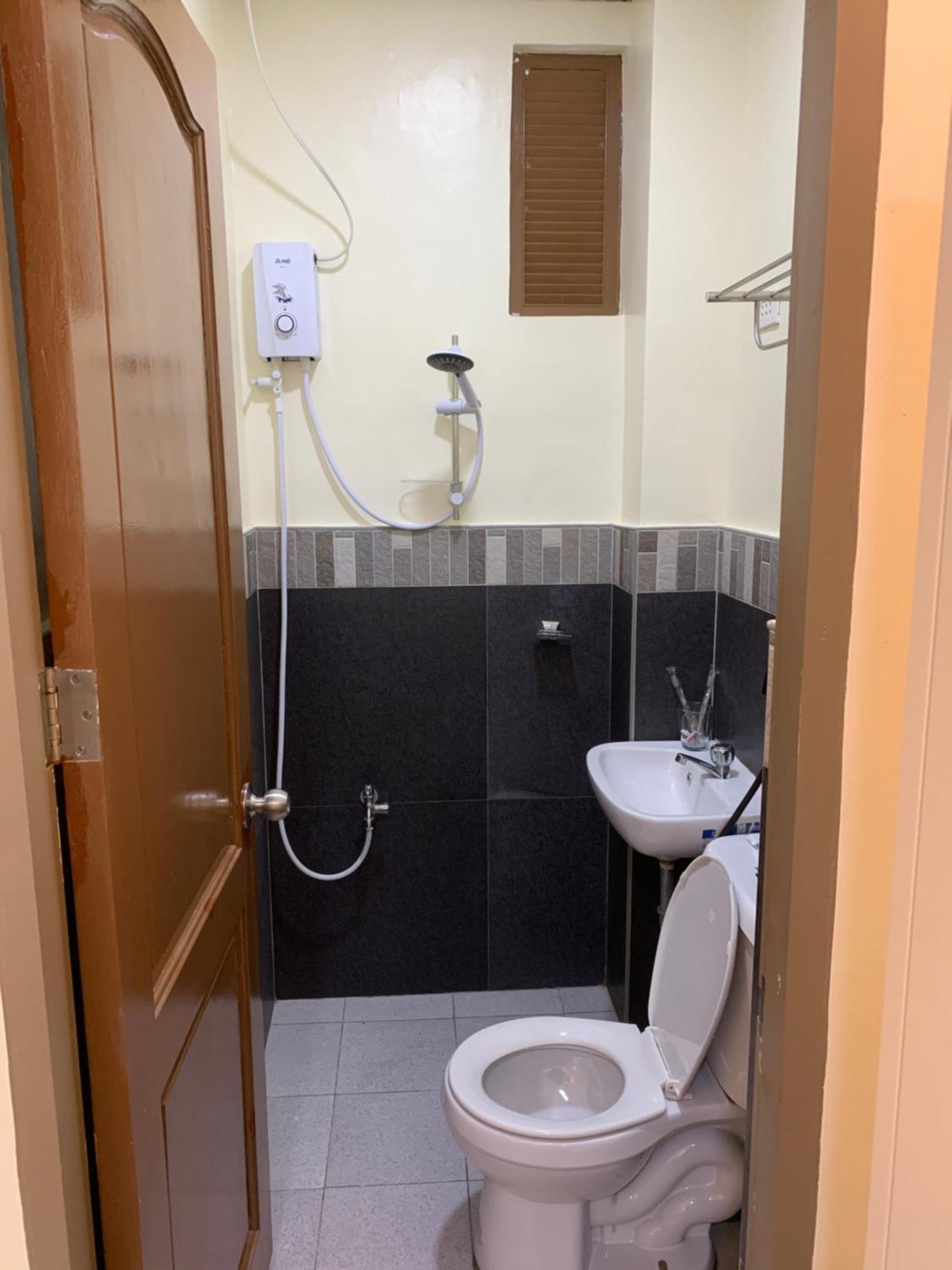 Zl Travelers Inn Batuan المظهر الخارجي الصورة